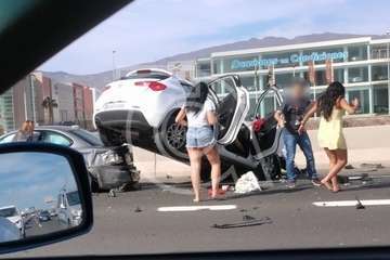 Espectacular colisión entre dos vehículos en la autovía GC-1, en dirección sur/TA